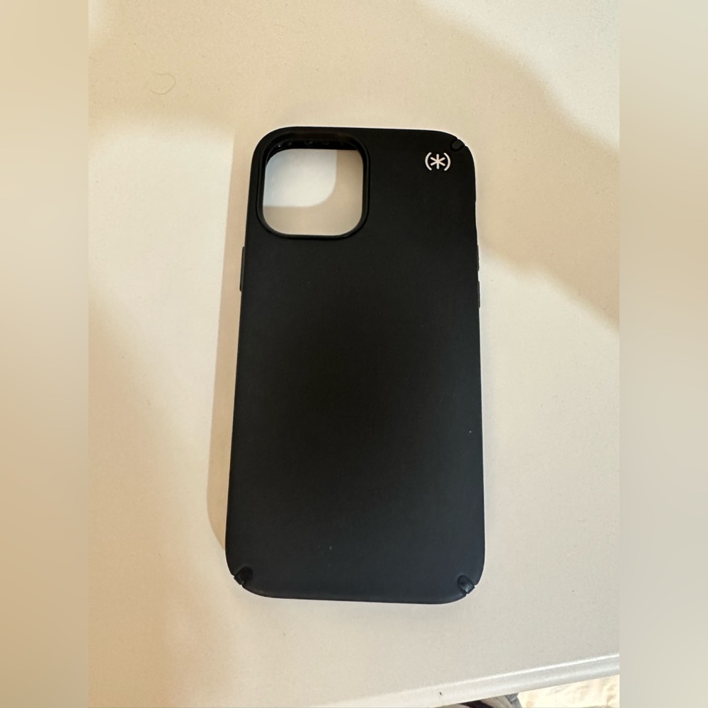 Speck iPhone 12 Pro Max phone case